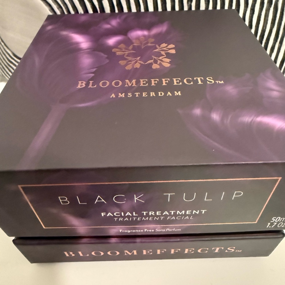 Bloomeffects Black Tulip Facial Treatment - Picture 4 of 5